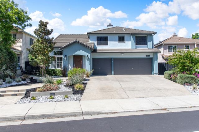 1061 Plymouth Dr, Tracy, CA 95376