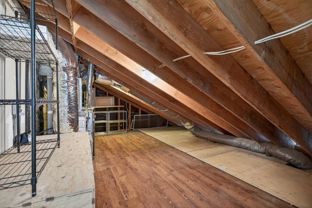 1061 Plymouth Dr, Tracy, CA 95376