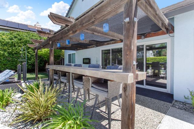 1061 Plymouth Dr, Tracy, CA 95376