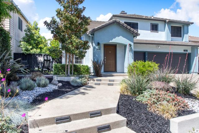 1061 Plymouth Dr, Tracy, CA 95376