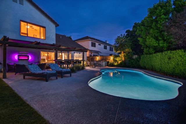 1061 Plymouth Dr, Tracy, CA 95376