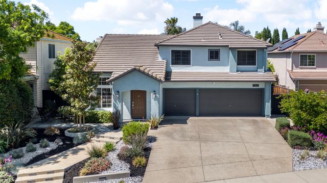 1061 Plymouth Dr, Tracy, CA 95376