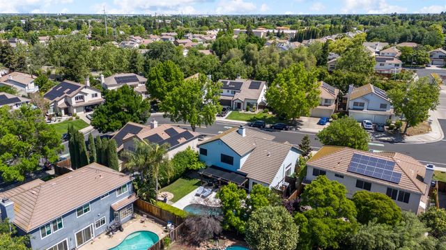 1061 Plymouth Dr, Tracy, CA 95376