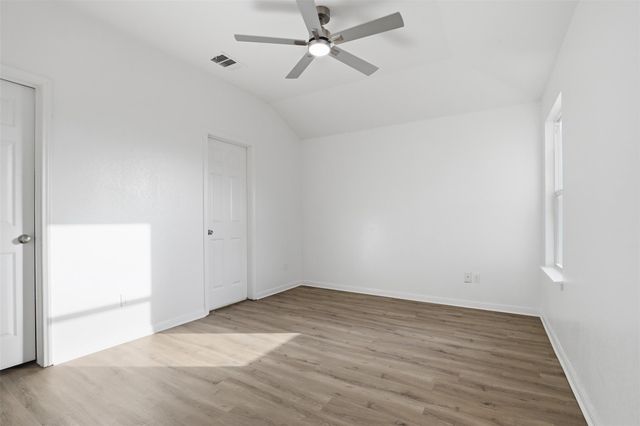 448 Nottingham LOOP, Kyle, TX 78640