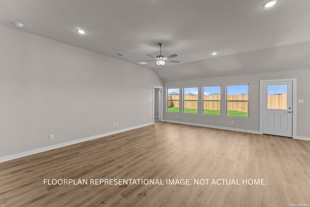 7704 Junepine Ct, San Antonio, TX 78263