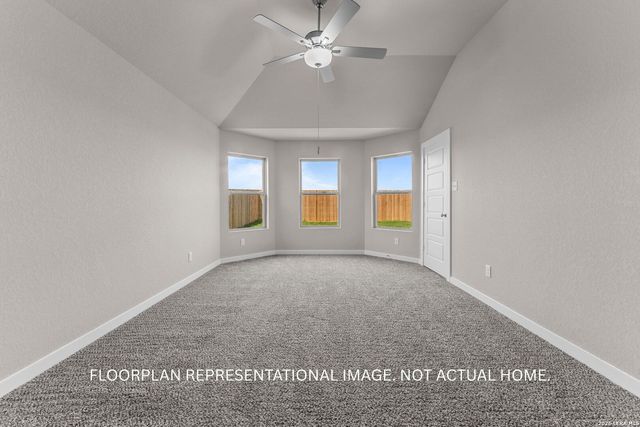 7704 Junepine Ct, San Antonio, TX 78263
