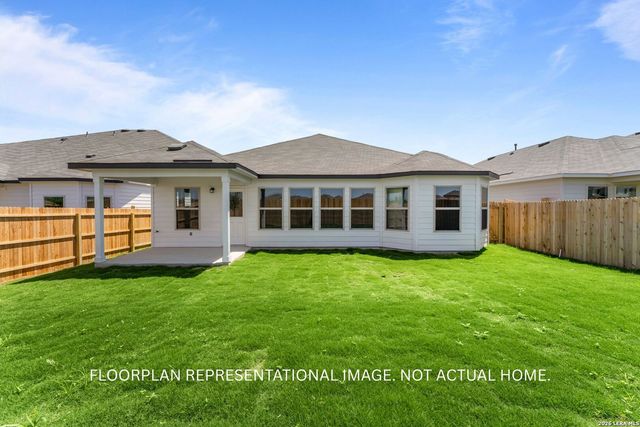 7704 Junepine Ct, San Antonio, TX 78263