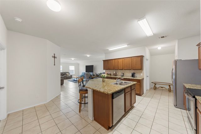 901 Opal Path, Princeton, TX 75407