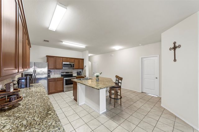 901 Opal Path, Princeton, TX 75407