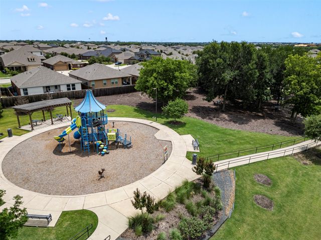 901 Opal Path, Princeton, TX 75407