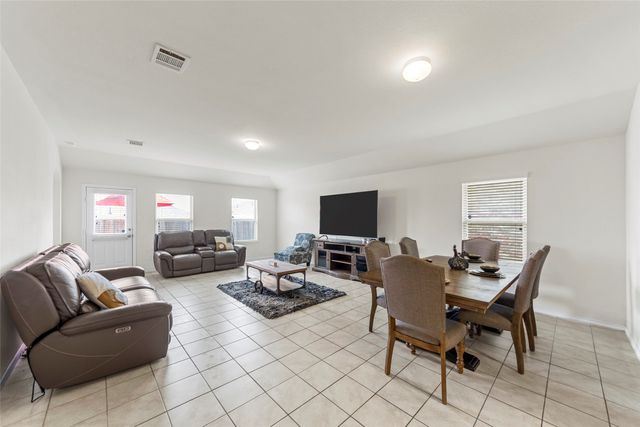 901 Opal Path, Princeton, TX 75407