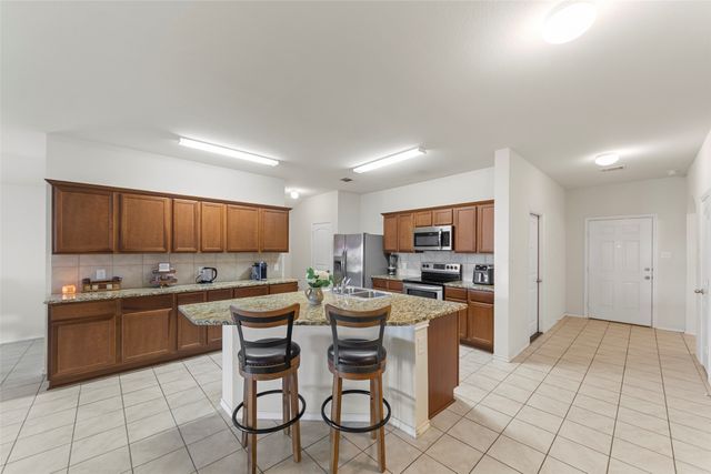 901 Opal Path, Princeton, TX 75407