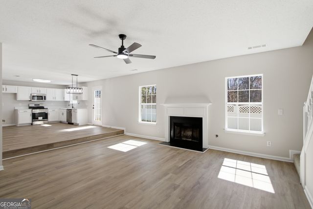 6009 RedTop Loop, Fairburn, GA 30213