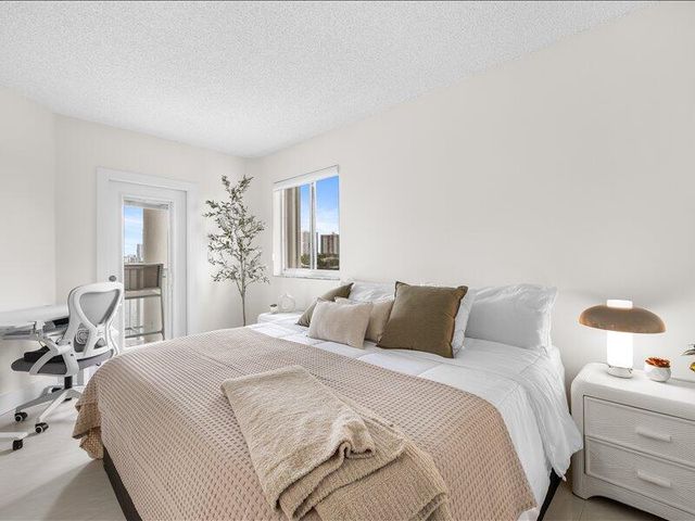 18260 N Bay Road 418, Sunny Isles Beach, FL 33160