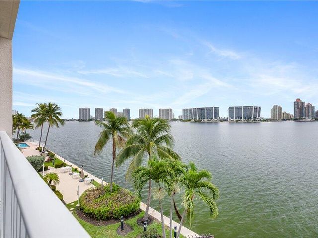 18260 N Bay Road 418, Sunny Isles Beach, FL 33160