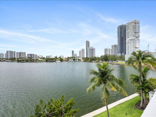 18260 N Bay Road 418, Sunny Isles Beach, FL 33160
