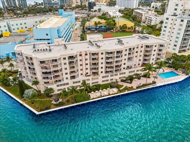 18260 N Bay Road 418, Sunny Isles Beach, FL 33160