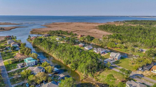 0 Bayshore Pkwy, Milton, FL 32583