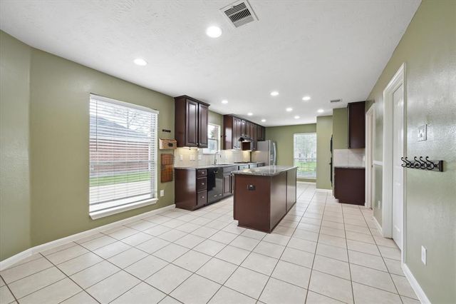 3614 Quarter Horse Trail, Manvel, TX 77578