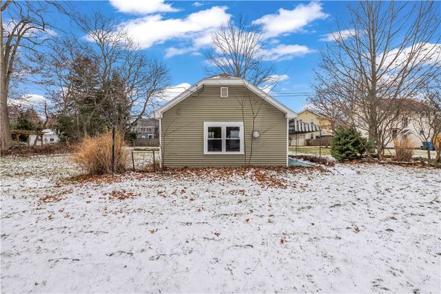 31 Glen Parkway, Rochester, NY 14609