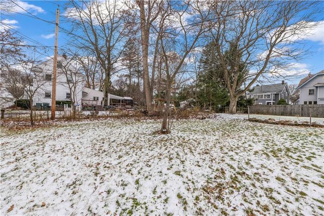 31 Glen Parkway, Rochester, NY 14609