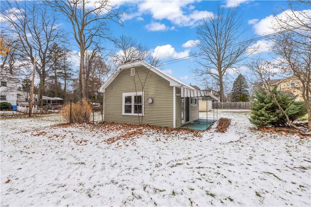 31 Glen Parkway, Rochester, NY 14609