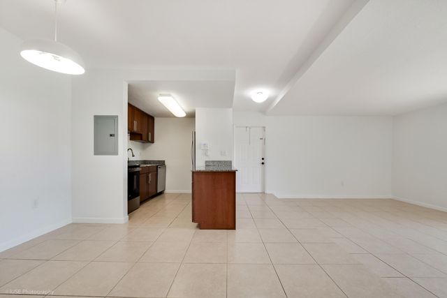 8950 SW 69th Court 311, Pinecrest, FL 33156