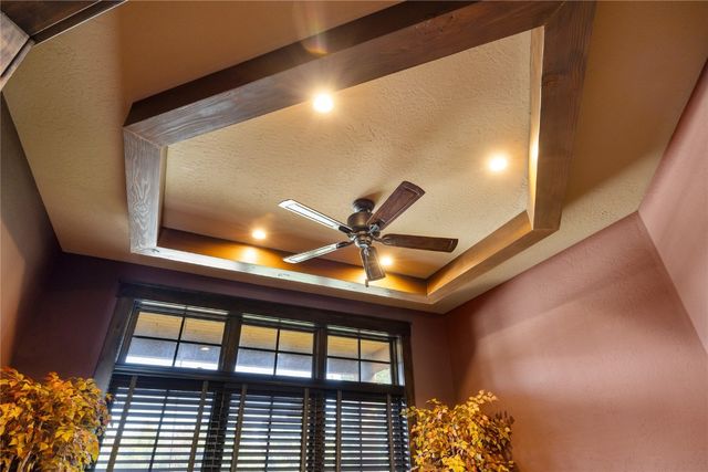 1720 Stillwater Pass, Cedar Rapids, IA 52403