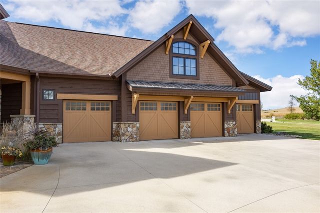 1720 Stillwater Pass, Cedar Rapids, IA 52403