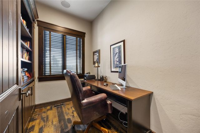 1720 Stillwater Pass, Cedar Rapids, IA 52403