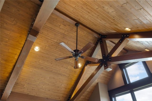 1720 Stillwater Pass, Cedar Rapids, IA 52403