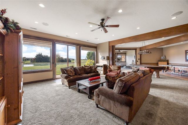 1720 Stillwater Pass, Cedar Rapids, IA 52403