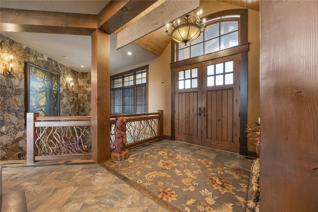 1720 Stillwater Pass, Cedar Rapids, IA 52403