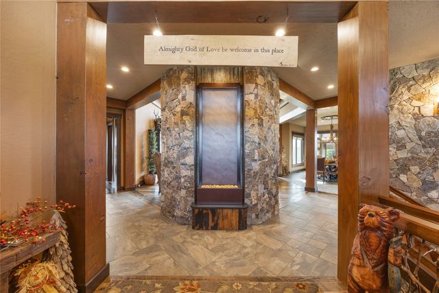 1720 Stillwater Pass, Cedar Rapids, IA 52403