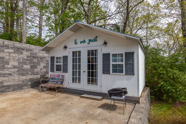178 Lakeview Point Road, Harrodsburg, KY 40330
