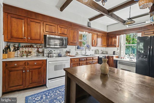 124 3RD ST, Boiling Springs, PA 17007