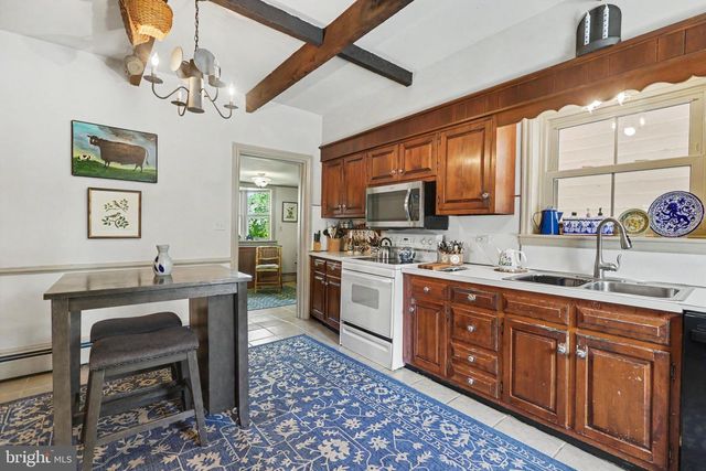 124 3RD ST, Boiling Springs, PA 17007