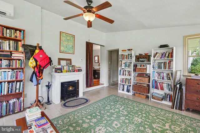124 3RD ST, Boiling Springs, PA 17007