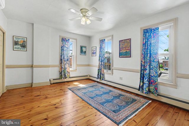 124 3RD ST, Boiling Springs, PA 17007