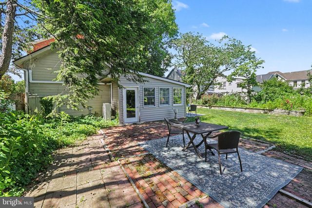 124 3RD ST, Boiling Springs, PA 17007