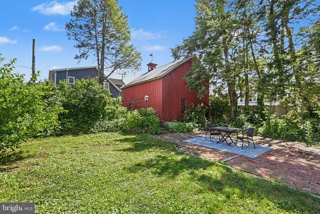 124 3RD ST, Boiling Springs, PA 17007