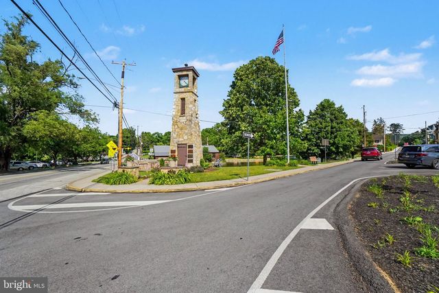 124 3RD ST, Boiling Springs, PA 17007