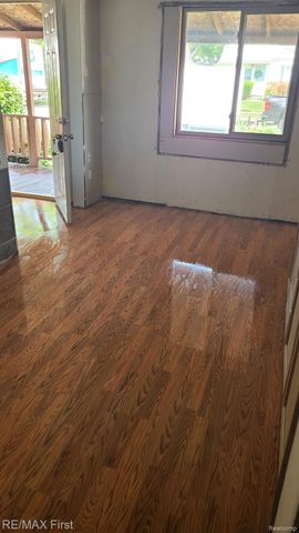 2220 Rowland Avenue, Royal Oak, MI 48067