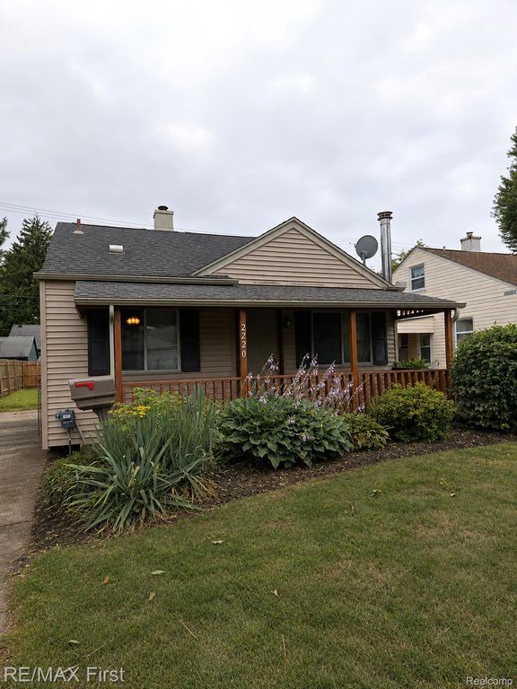 2220 Rowland Avenue, Royal Oak, MI 48067