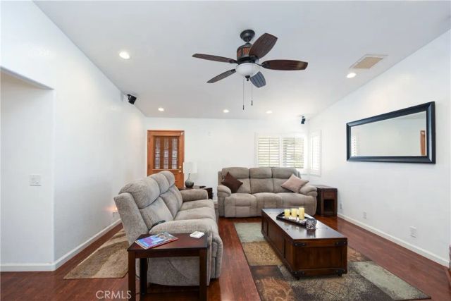 665 Deardorff Dr, Hemet, CA 92544
