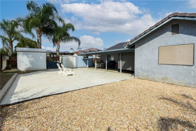 665 Deardorff Dr, Hemet, CA 92544