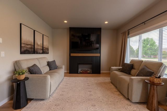 4744 Hampton Loop S, Moorhead, MN 56560