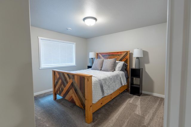 4744 Hampton Loop S, Moorhead, MN 56560