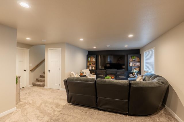 4744 Hampton Loop S, Moorhead, MN 56560
