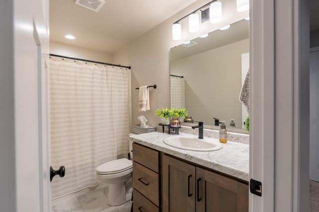 4744 Hampton Loop S, Moorhead, MN 56560